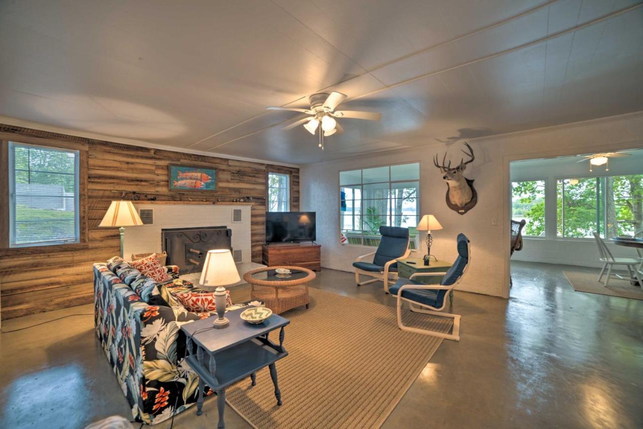 Kentucky Lake Cabin With Private Dock And Fire Pit New Concord Exterior photo